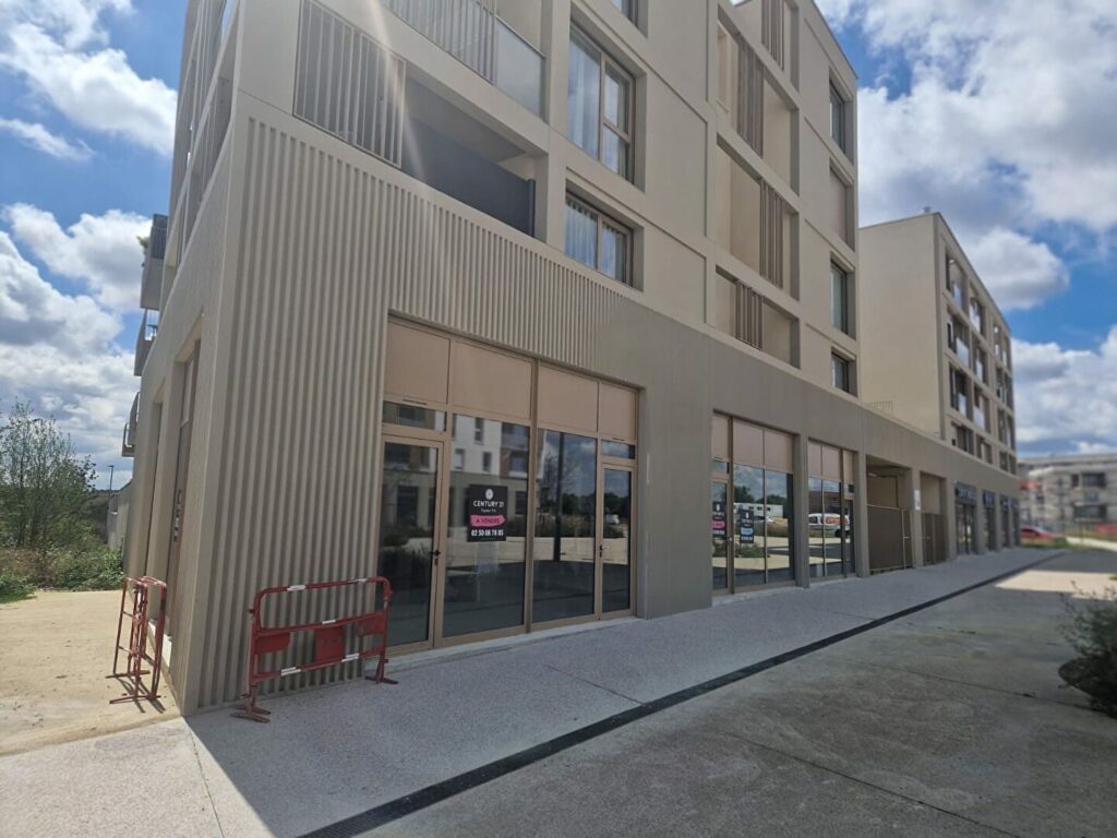 A louer Fleury Sur Orne – Local commercial neuf avec Réserve 158.10 m²