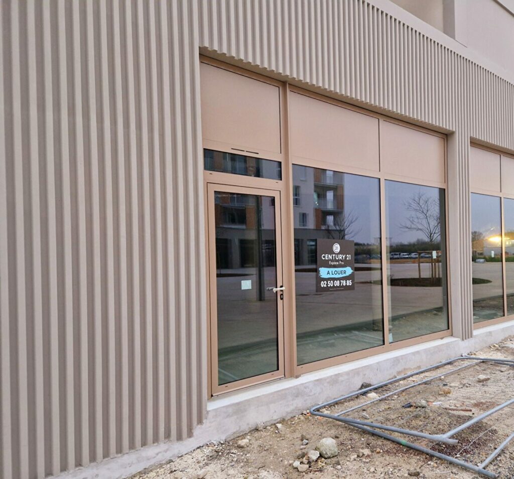 Sud de Caen – A LOUER  – Local commercial neuf  106.60 m²